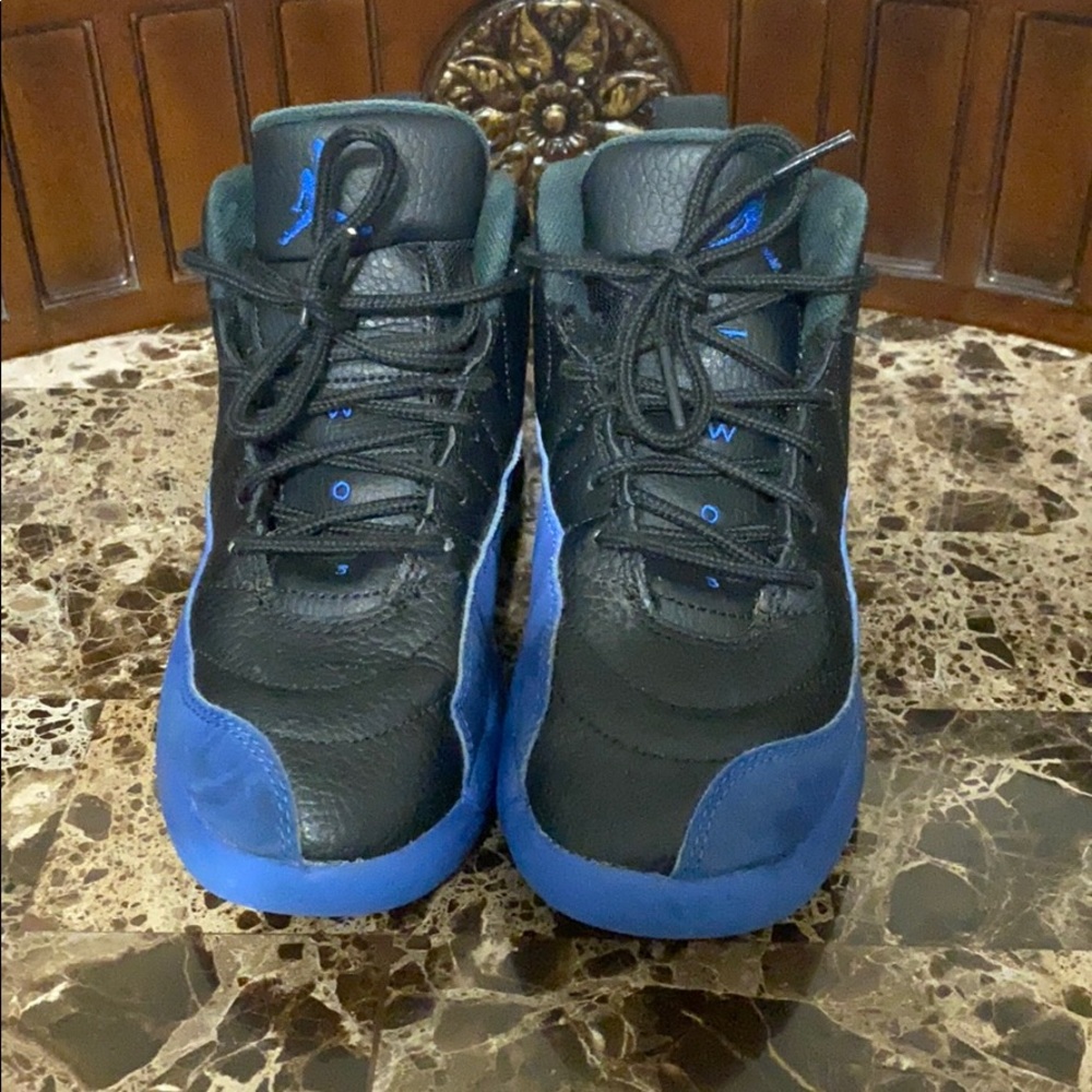 Boy’s 13.5C Jordan 12-Black and Blue